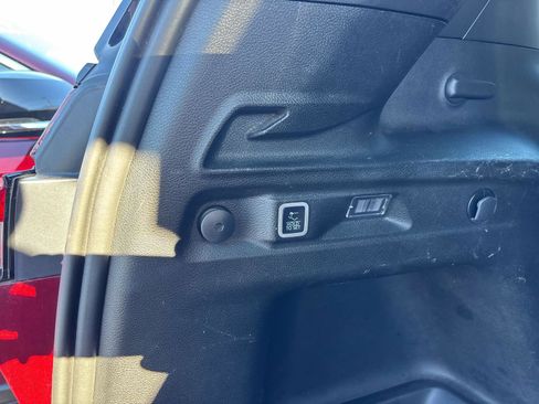 Certified 2022 Jeep Grand Cherokee L Laredo image 12