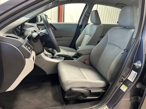 Used 2015 Honda Accord LX image 12
