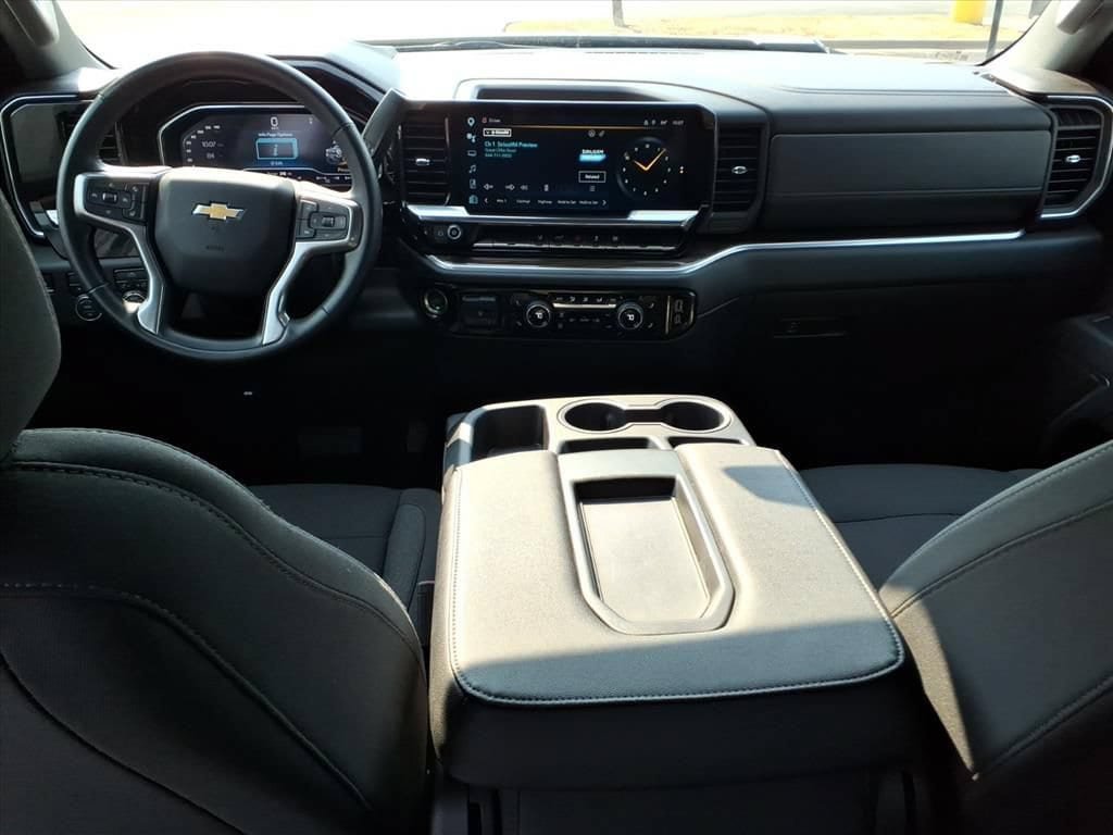 Used 2025 Chevrolet Silverado 2500 LT w/ Convenience Package AWD/4WD image 26