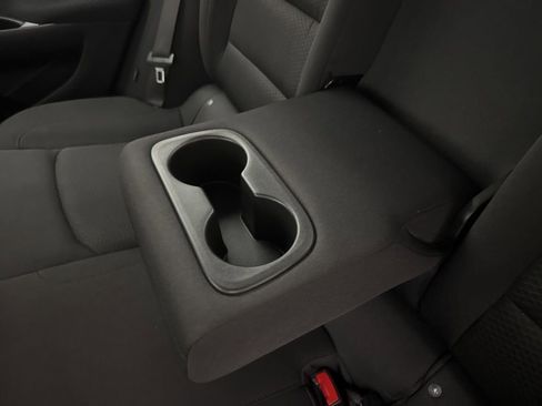 Used 2024 Chevrolet Malibu LT image 32