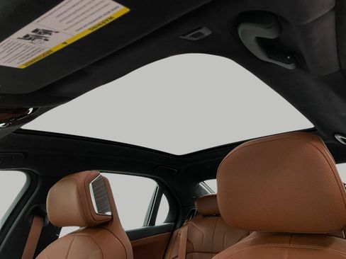 Certified 2025 BMW 740i xDrive image 31