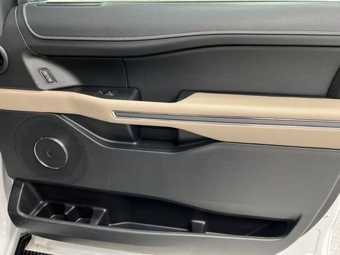 Used 2024 Ford Expedition Max XLT image 58