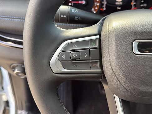 New 2026 Jeep Compass Limited image 10