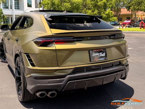 Used 2024 Lamborghini Urus Performante AWD/4WD image 50