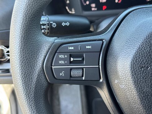 Certified 2025 Honda Accord SE image 11