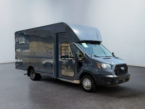 Used 2021 Ford Transit 350 DRW RWD image 2