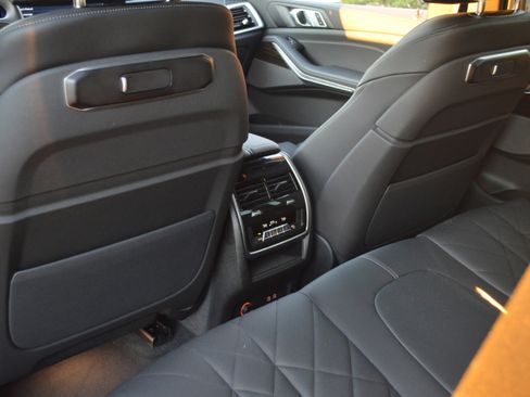 Certified 2025 BMW X5 xDrive40i w/ Premium Package image 28