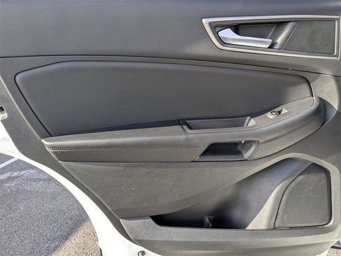 Used 2024 Ford Edge SEL image 26