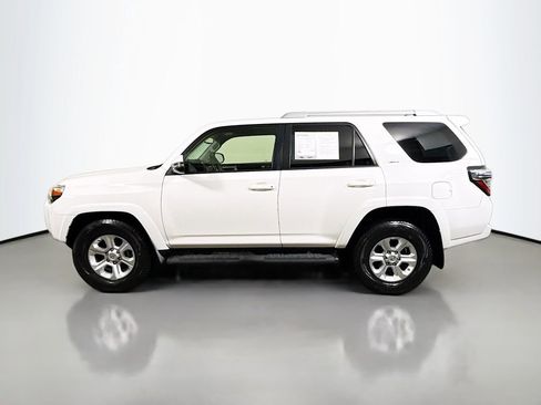 Used 2018 Toyota 4Runner SR5 Premium RWD image 4