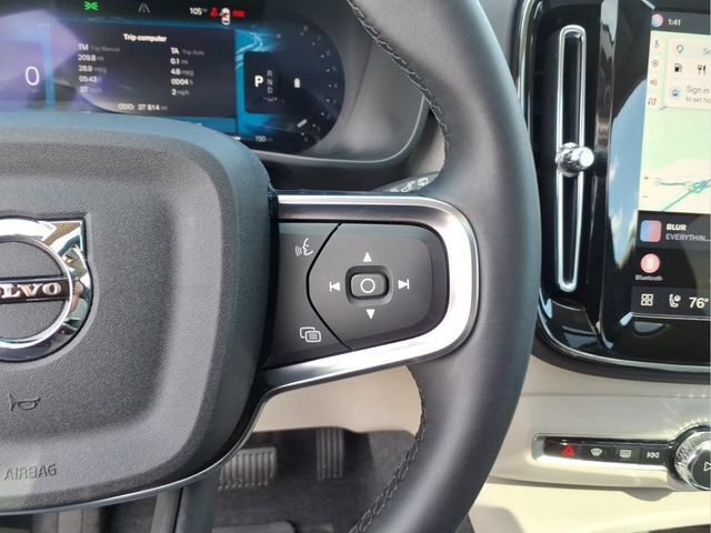 Used 2025 Volvo XC40 B5 Plus w/ Protection Package Premier AWD/4WD image 21