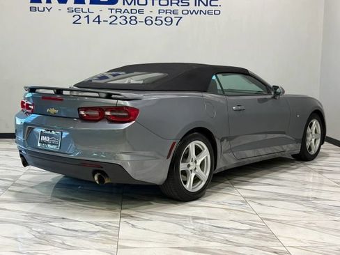 Used 2020 Chevrolet Camaro LT RWD image 6