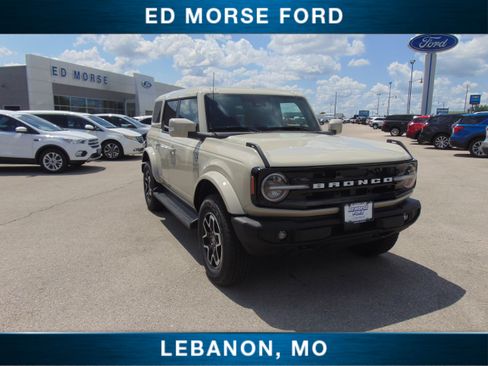 New 2025 Ford Bronco Outer Banks image 4