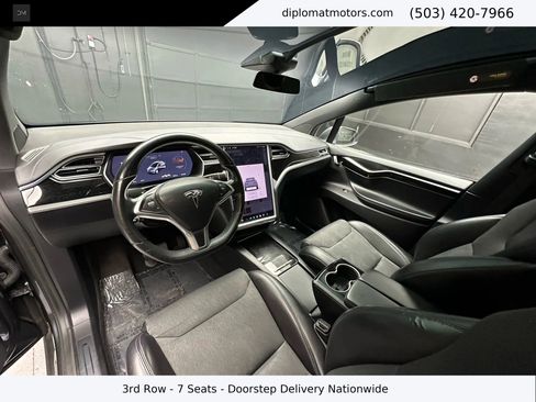 Used 2018 Tesla Model X 100D image 17
