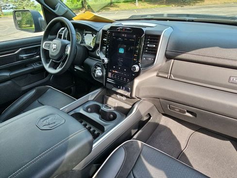 Used 2025 RAM 1500 Laramie w/ Sport Appearance Package AWD/4WD image 13