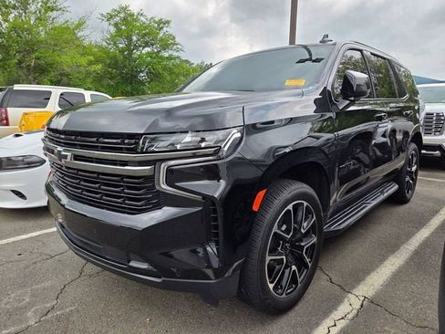 Used 2022 Chevrolet Tahoe RST w/ Luxury Package AWD/4WD image 3