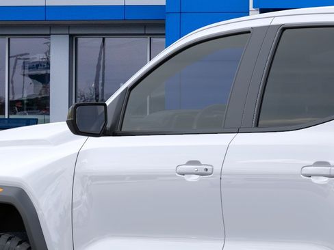 New 2026 GMC Canyon AT4 AWD/4WD image 15