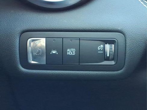 Used 2024 Chevrolet Blazer EV LT AWD/4WD image 17