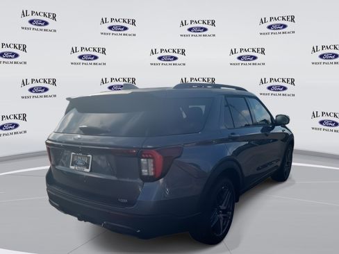 New 2026 Ford Explorer ST-Line w/ ST-Line Street Pack image 5