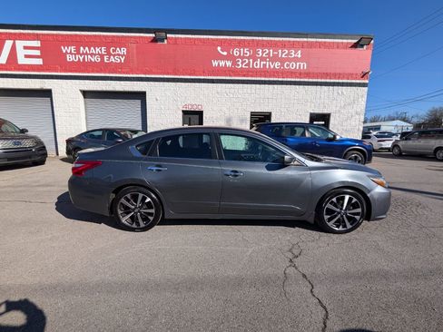 Used 2016 Nissan Altima 2.5 SR image 5
