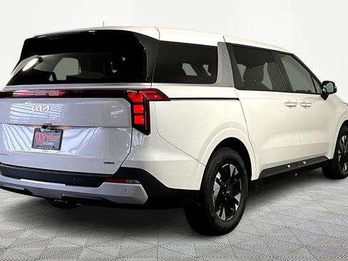 New 2026 Kia Carnival LXS FWD image 7