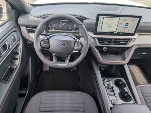 New 2026 Ford Explorer ST-Line image 8