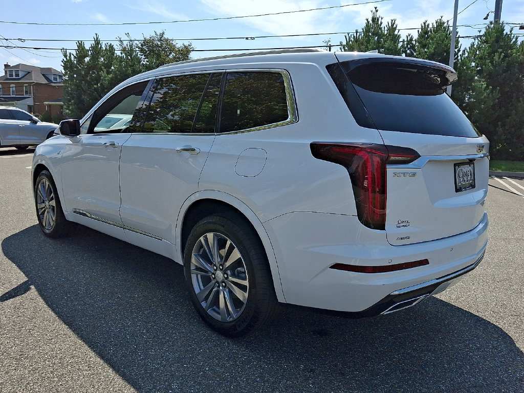 Used 2024 Cadillac XT6 Premium Luxury AWD/4WD image 7
