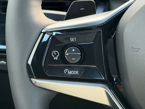 Used 2026 BMW 530i w/ Premium Package RWD image 17