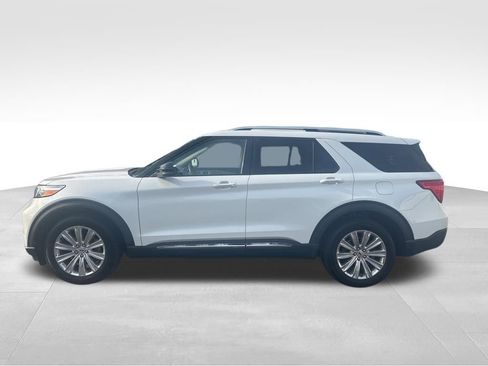 Used 2023 Ford Explorer Limited w/ Equipment Group 301A AWD/4WD image 2