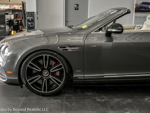 Used 2017 Bentley Continental GT V8 S image 12