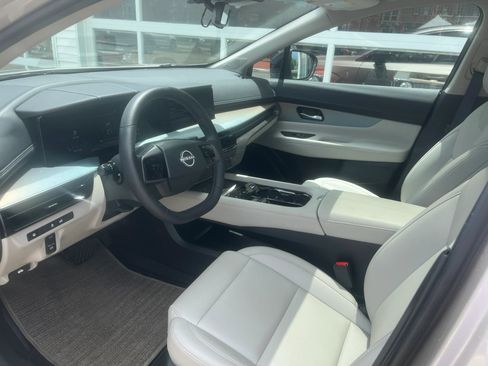 Used 2025 Nissan Murano SL w/ Cargo Package AWD/4WD image 4