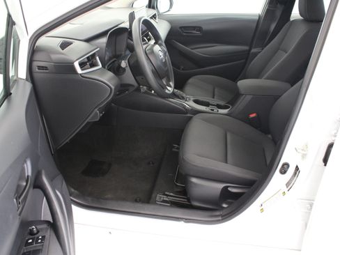 Used 2024 Toyota Corolla LE FWD image 14