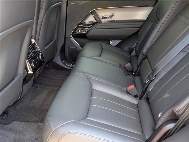 New 2026 Land Rover Range Rover Sport SE AWD/4WD image 17