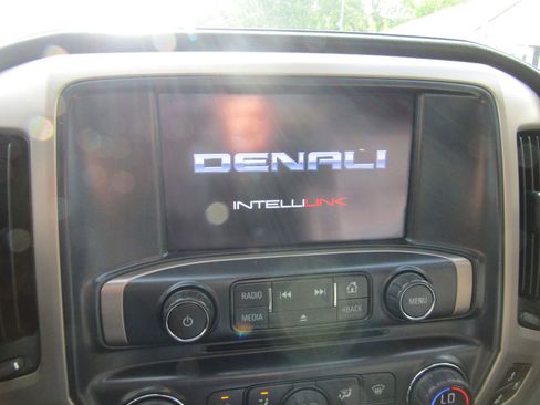 Used 2017 GMC Sierra 1500 Denali AWD/4WD image 24