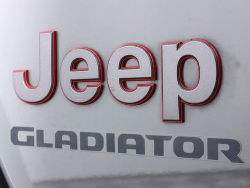 Used 2020 Jeep Gladiator Rubicon image 39