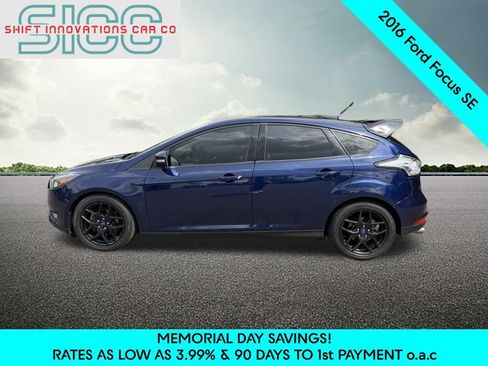 Used 2016 Ford Focus SE w/ Equipment Group 201A FWD image 3