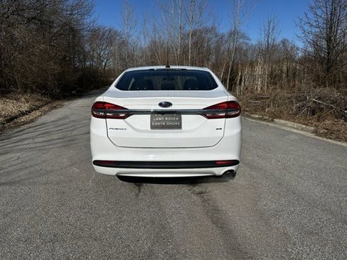 Used 2018 Ford Fusion SE image 6