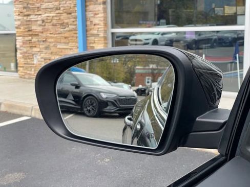 Used 2022 Maserati Quattroporte Trofeo image 25