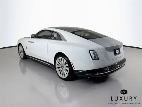 Used 2024 Rolls-Royce Spectre w/ Spectre Launch Package AWD/4WD image 8