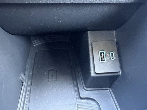 Used 2024 Ford Edge SEL w/ Convenience Package image 27