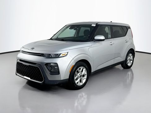 Used 2020 Kia Soul S FWD image 4