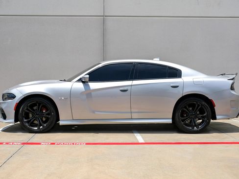 Used 2021 Dodge Charger R/T RWD image 12