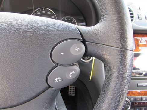 Used 2008 Mercedes-Benz CLK 350 Coupe image 15