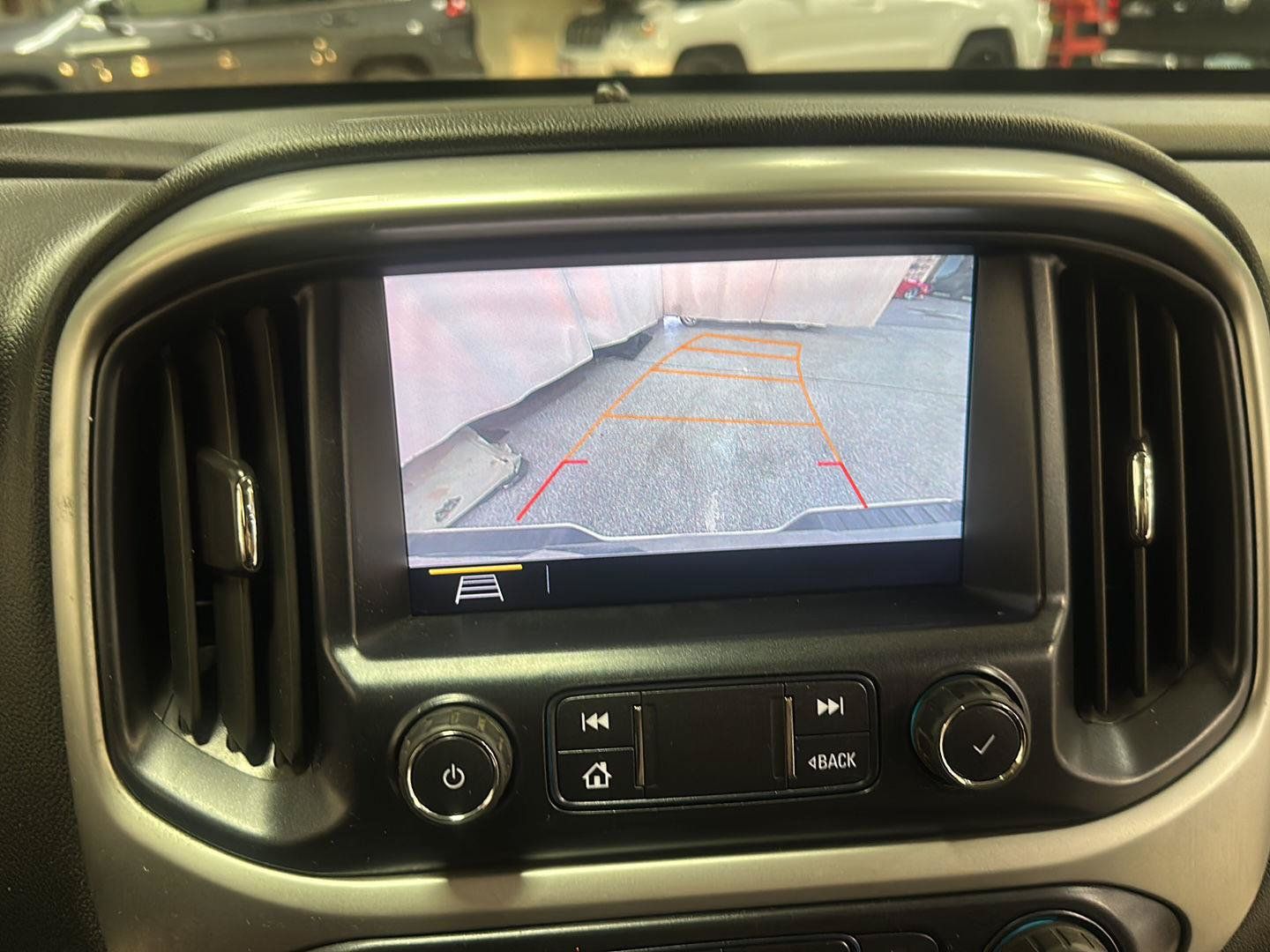 Used 2020 Chevrolet Colorado LT w/ Safety Package AWD/4WD image 24