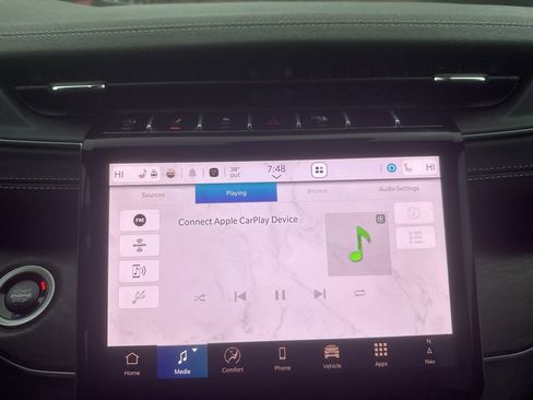 Used 2025 Jeep Grand Cherokee Limited image 21