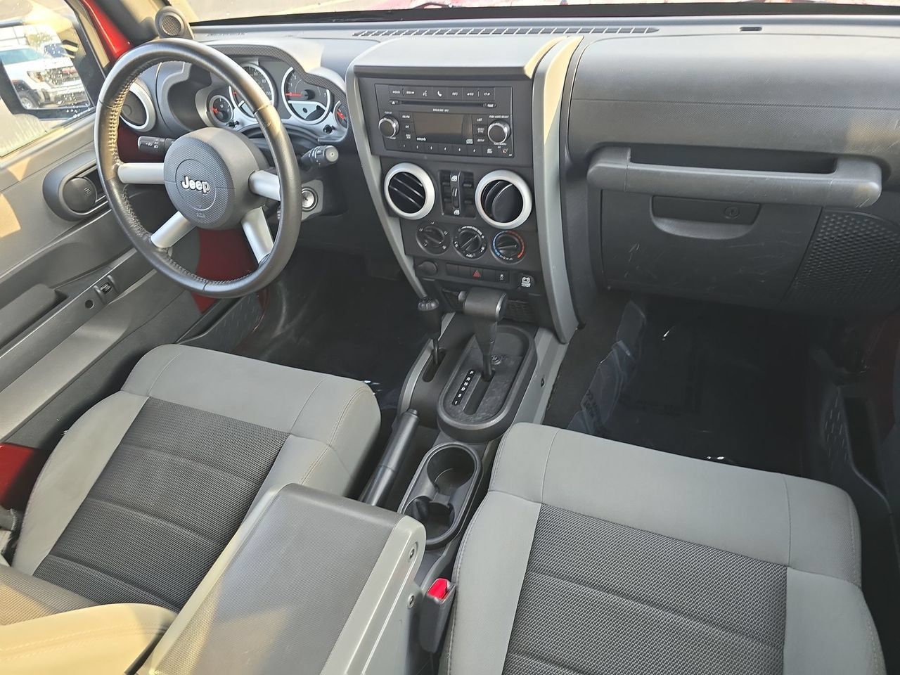 Used 2010 Jeep Wrangler Unlimited Sahara AWD/4WD image 26