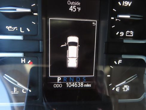 Used 2018 Toyota Tundra SR5 image 18