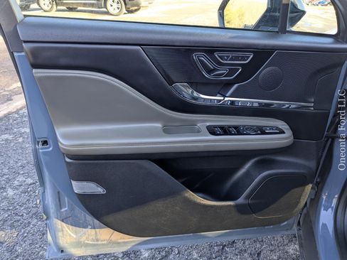 Used 2023 Lincoln Corsair Grand Touring w/ Equipment Group 301A image 18