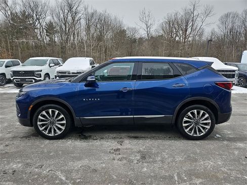 Used 2023 Chevrolet Blazer Premier image 2