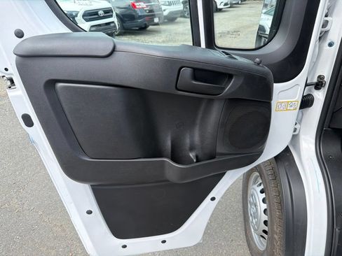 New 2026 RAM ProMaster 2500 w/ Convenience Group FWD image 9