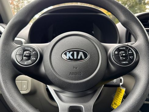 Used 2021 Kia Soul LX image 22